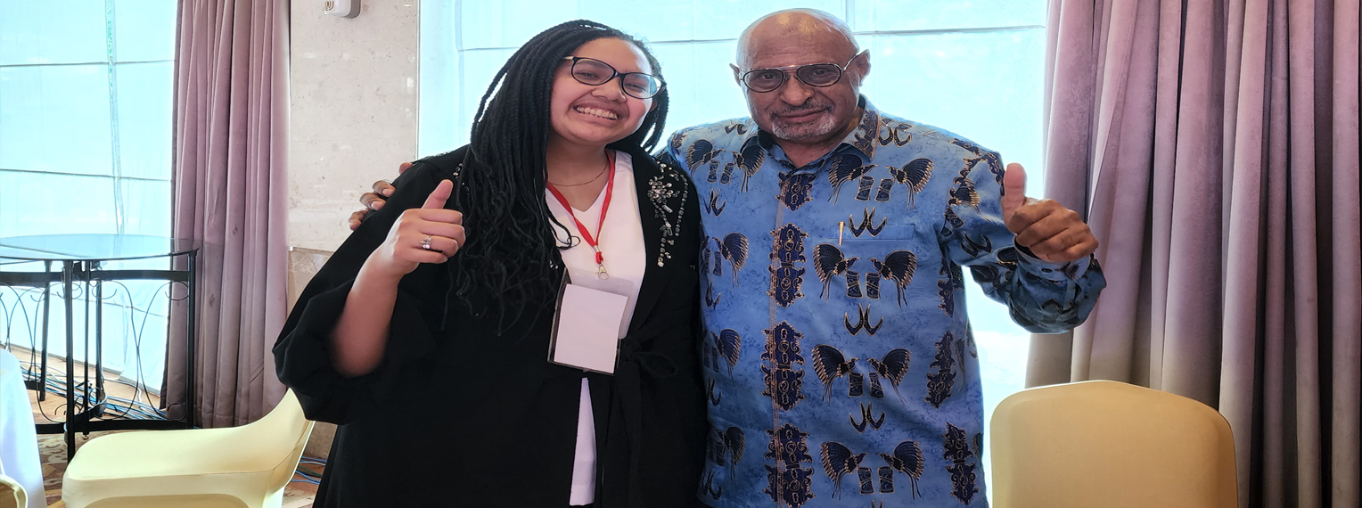 cendekiawan perempuan papua